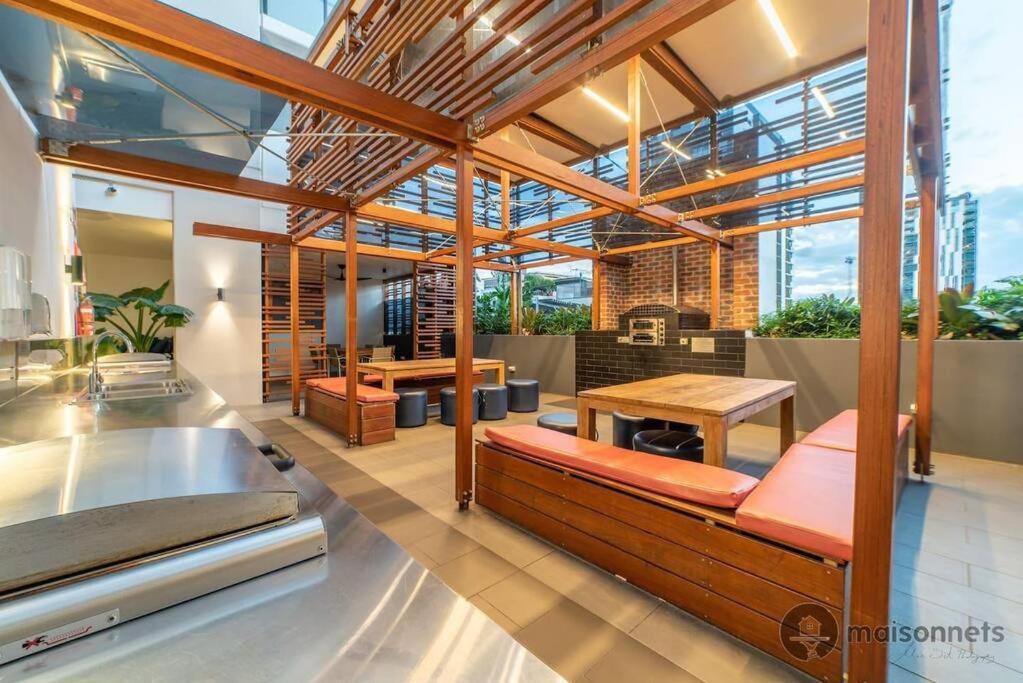 Mod Brisbane Apt Near Southbank W Pool & Parking Exterior foto